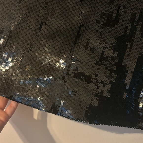 NWT Black Sequins Sleeveless Top - Picture 3 of 4
